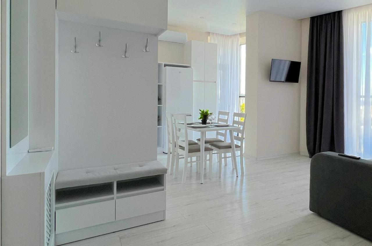 Dendrarium Park, 1Bd Apartment With Living Room Chişinău Esterno foto